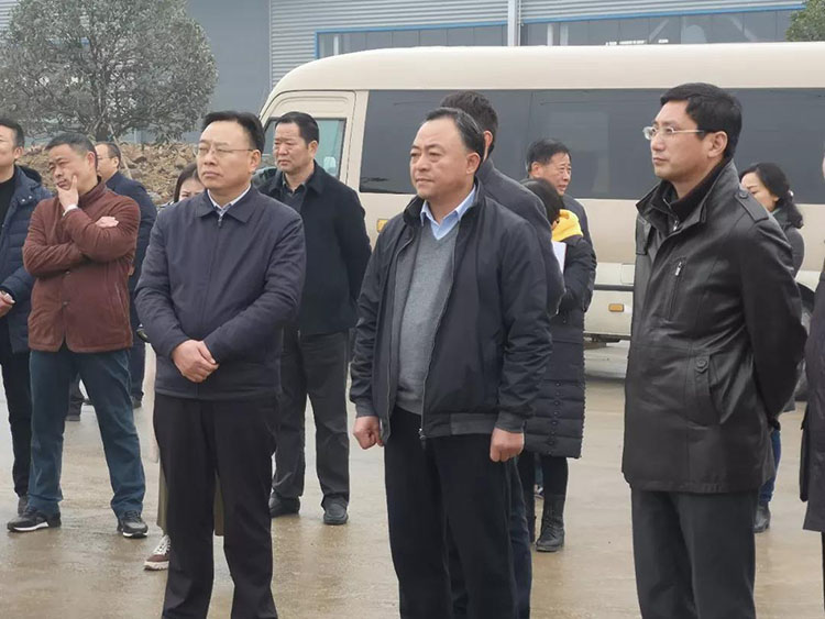 隨州市委、市人大代表團(tuán)蒞臨程力集團(tuán)商用車產(chǎn)業(yè)園視察